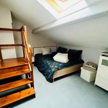 Havre De Paix Au Bord De L'eau Avec Piscine Villa