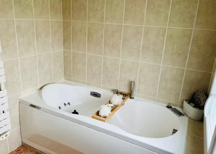 Havre De Paix Au Bord De L'eau Avec Piscine 别墅 Magne (Deux-Sevres)