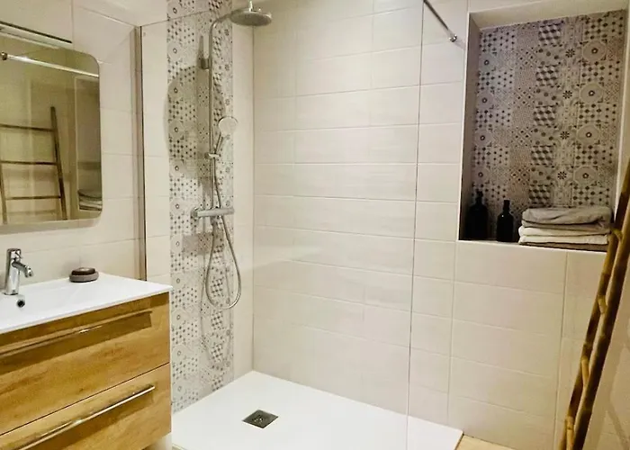 别墅 Havre De Paix Au Bord De L'eau Avec Piscine *