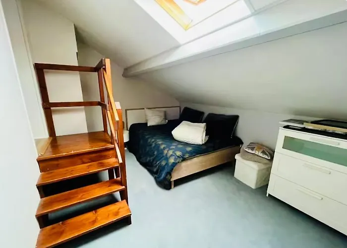 Havre De Paix Au Bord De L'eau Avec Piscine 别墅